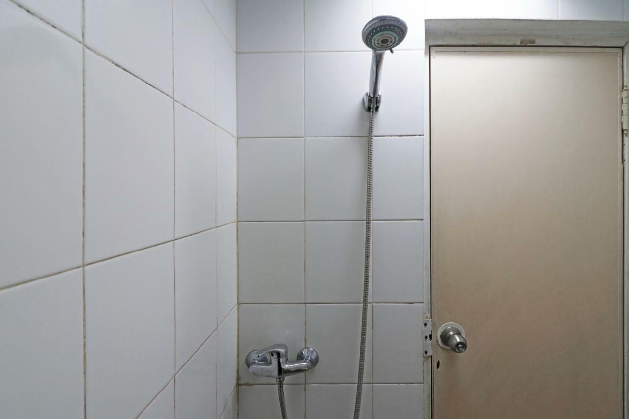 Mutiara Sari Hotel Makassar Bagian luar foto